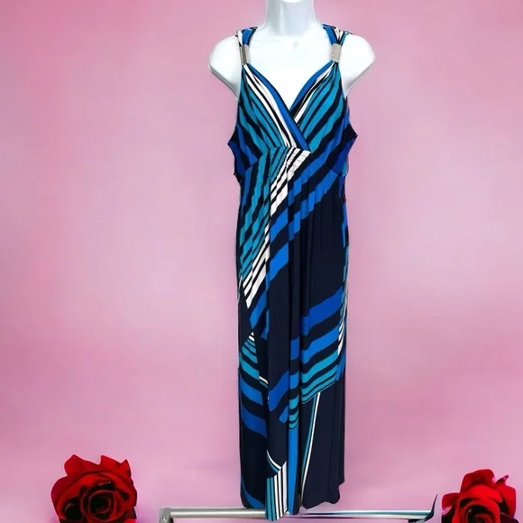 EUC Chico’s Maxi Dress - Picture 3 of 9